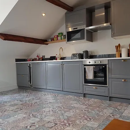 On Windermere, Stunning For 2 With Lake View Casa de Férias Bowness-on-Windermere