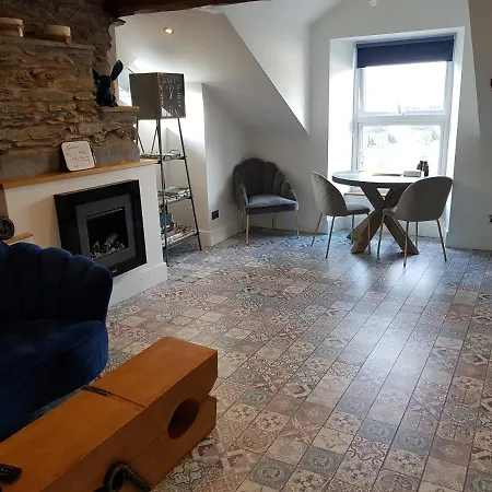 On Windermere, Stunning For 2 With Lake View *