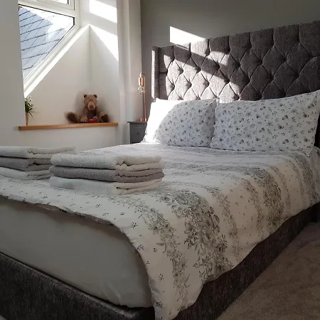 Casa de Férias On Windermere, Stunning For 2 With Lake View Bowness-on-Windermere